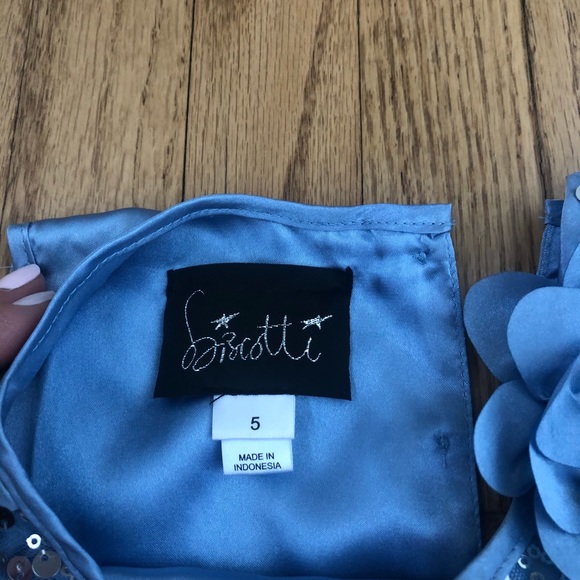 Holiday sequin and satin dress - Picture 3 of 4